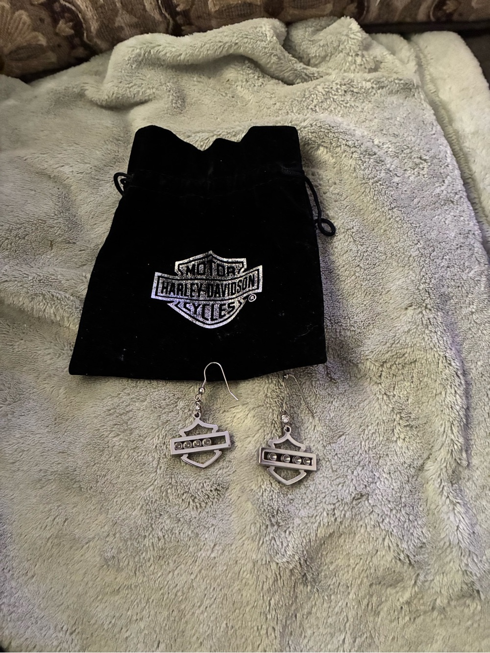 Harley-Davidson Black Velvet Logo Pouch with Silver Logo Drop Earrings